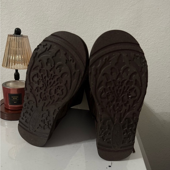 Brown Embellished Western Boots - Picture 2 of 4